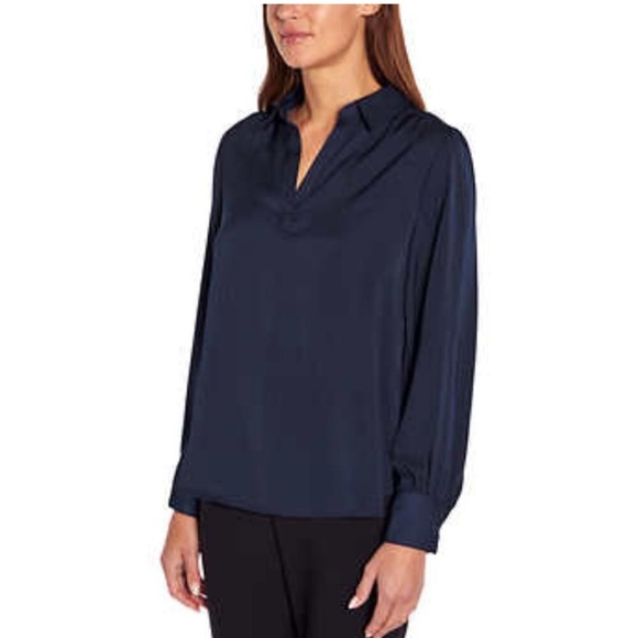 💙S: Banana Republic long sleeve satin blouse - Picture 5 of 9